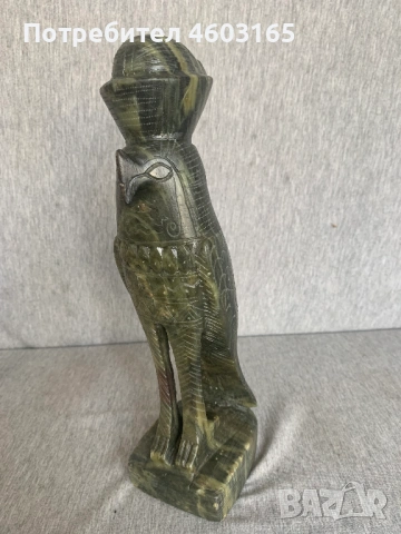 египетска статуя на бога Хор