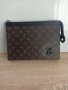 Louis Vuitton Нов Мъжки Кожен Клъч Различни Цветове Луи Витон , снимка 3