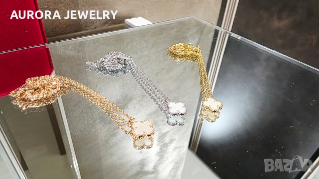 Van Cleef & Arpels VCA Gold Mother of Pearl Sweet Alhambra Clover Дамско Колие, снимка 4 - Колиета, медальони, синджири - 54309303