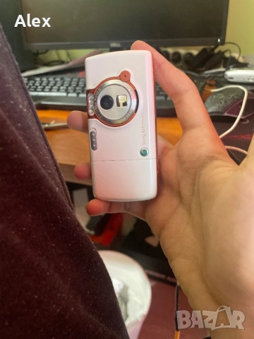 Sony Ericsson W800i Легендата на Walkman Пълен комплект, снимка 2 - Sony Ericsson - 54102369