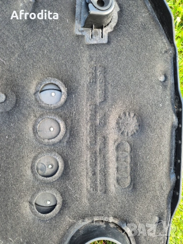 Капак/кора двигател за AUDI A-4 2015г., снимка 3 - Части - 54457591