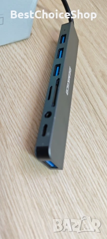 USB-C 8-в-1 хъб: 4 USB-A, четец за SD/TF карти, жак за слушалки, многопортов адаптер, снимка 3 - Кабели и адаптери - 55133667