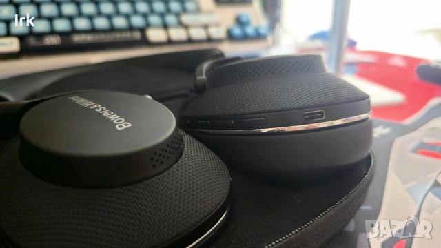 НОВИ ВИСОК КЛАС слушалки Bowers&Wilkins PX 7 S2, снимка 2 - Bluetooth слушалки - 54948045