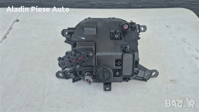 Десен фар Kia Sportage GT-Line година 2018 2019 2020 2021 код 92202F1600, 92202-F1600, снимка 2 - Аксесоари и консумативи - 55014726
