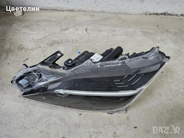 Ляв фар Toyota Yaris Cross lqv far Тойота ярис, снимка 3 - Части - 54561607