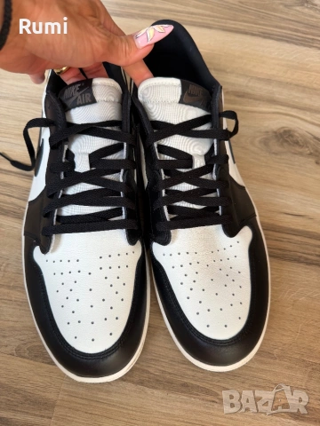 Оригинални нови кецове Jordan 1 Retro Low OG! 52,5 н, снимка 2 - Кецове - 54803489