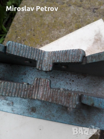 Ново - неизползвано тръбно менгеме немско оригинал Pionier., снимка 3 - Други инструменти - 53964489