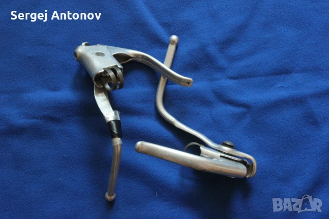 Двойни лостчета за спирачки на велосипед за шосейни кормила.