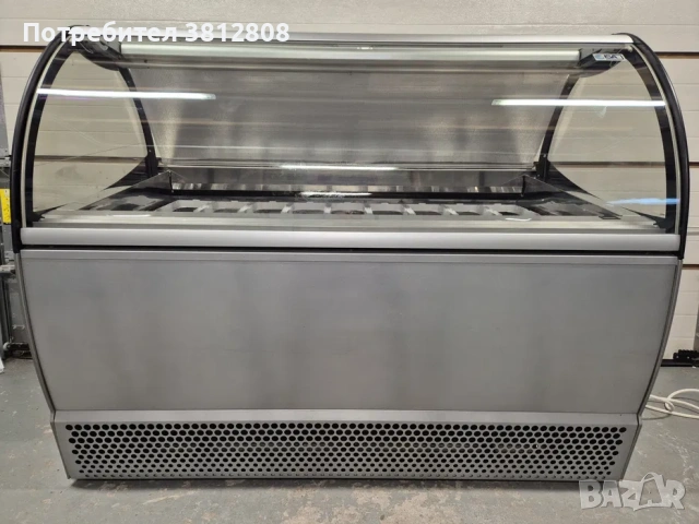 Витрина за сладолед Isa 18 