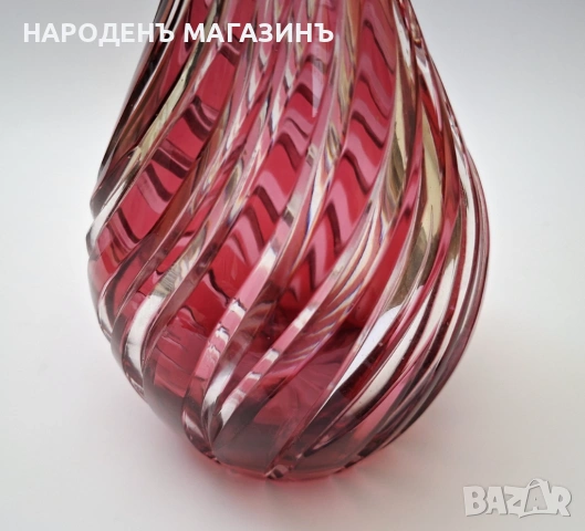 МУРАНО БОХЕМИЯ - Кристална ваза в цвят на червена боровинка кристал цветя , снимка 10 - Други ценни предмети - 54931768