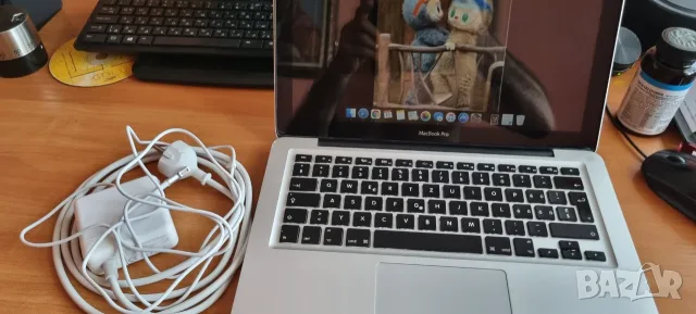 MacBook Pro 13inch i5/2.3 батерия над 6 часа с подсветка