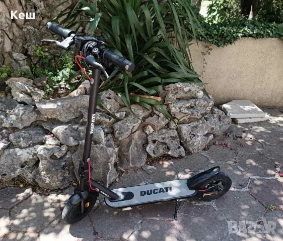 Електрически скутер-тротинетка DUCATI PRO-I EVO (чисто нова с гаранция), снимка 2 - Скутери и тротинетки - 55360015