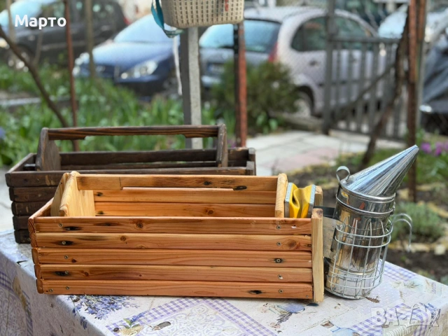 Пчеларско сандъче за инструменти