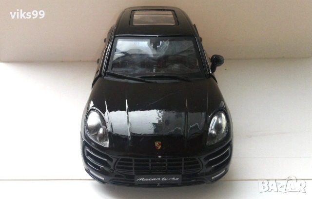 Метална количка Bburago Porsche Macan Мащаб 1:24, снимка 7 - Колекции - 54737917