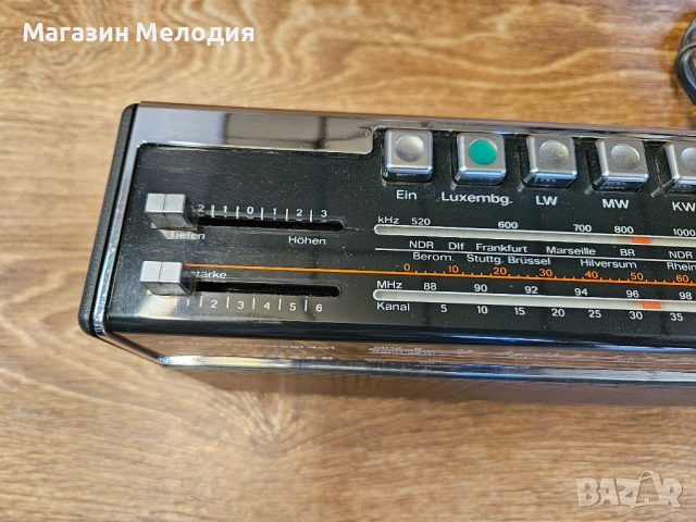 Радио Telefunken Partner Universal 401 – Немският транзисторен еталон, Made in Germany, снимка 7 - Радиокасетофони, транзистори - 54628915