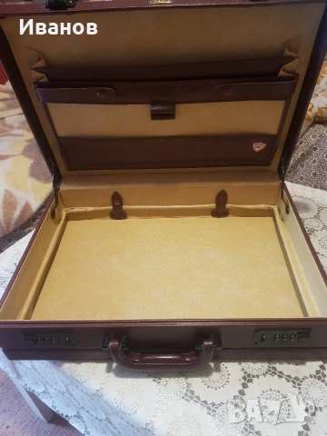 Продавам чисто нов куфар с кодове , снимка 7 - Куфари - 54775761