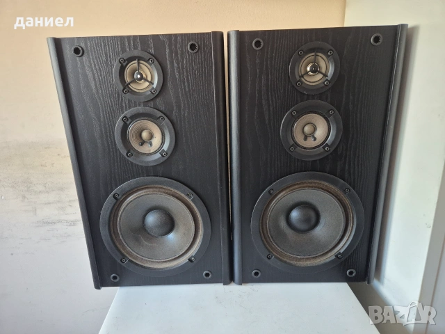 Трилентови тонколони Onkyo SC-380 с много добър външен вид и отлични технически