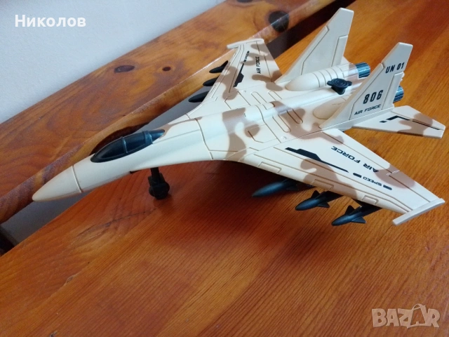 Истребител "UN 01 806 AIR FORCE" "5€"!+Доставка!, снимка 9 - Влакчета, самолети, хеликоптери - 53975525