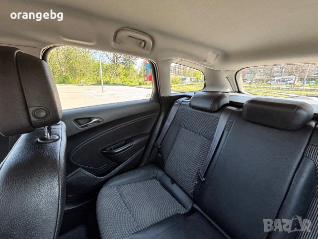 Opel Astra 2.0 CDTI, снимка 16 - Автомобили и джипове - 54218212