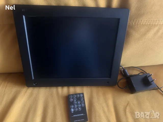 Дигитална Фоторамка NIX X12C , снимка 2 - Плейъри, домашно кино, прожектори - 47340502