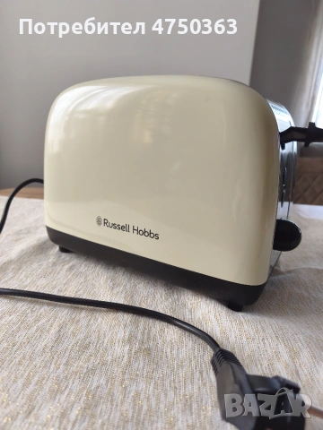 Тостер Russell Hobbs – стилен метален дизайн, отлично състояние.  Тостер Russell Hobbs с елегантен к