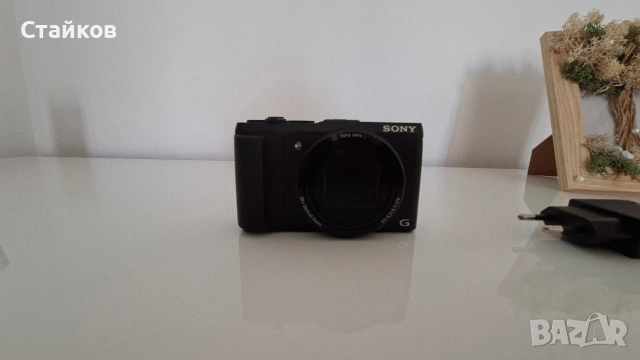 Цифров влогърски фотоапарат Sony Cyber-shot DSC-HX50 Wi-Fi,SMART, снимка 11 - Фотоапарати - 54494655