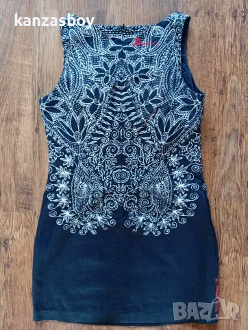 Desigual - страхотна рокля р-р 40 М/L, снимка 6 - Рокли - 55348933