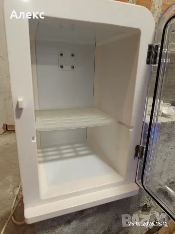 Продавам мобилен минихладилник Mobicool F15, снимка 3 - Хладилници - 55511515