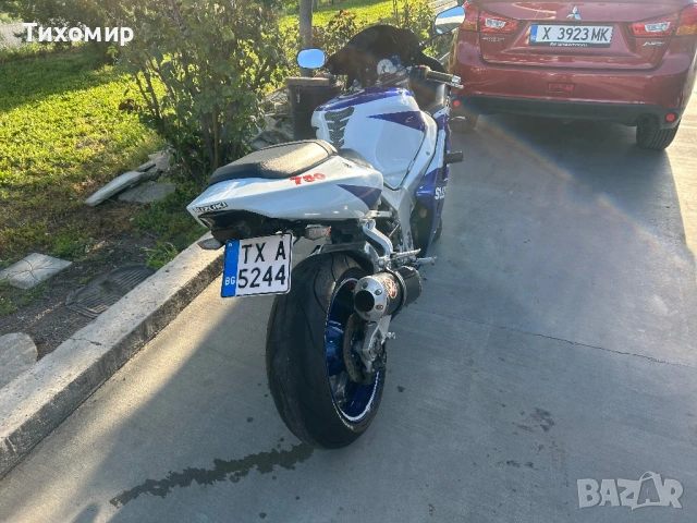 Suzuki GSX 750, снимка 4 - Мотоциклети и мототехника - 54585875