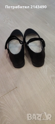 Двата чифта за 10 €, снимка 3 - Детски обувки - 55267740