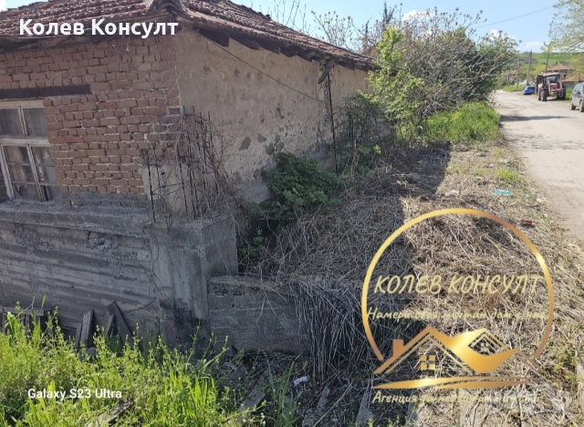 Къща село Гарваново , снимка 2 - Къщи - 54352737