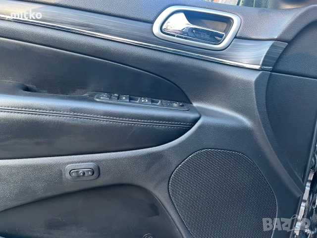 Jeep Grand Cherokee ГАЗ, снимка 13 - Автомобили и джипове - 55034257