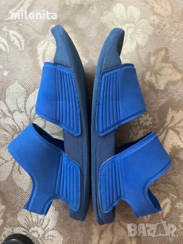 Детски сандали adidas 34номер, снимка 3 - Детски сандали и чехли - 55011459