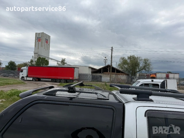 На части Nissan Navara 3.0 dci автоматик 2012 , снимка 9 - Автомобили и джипове - 54537095