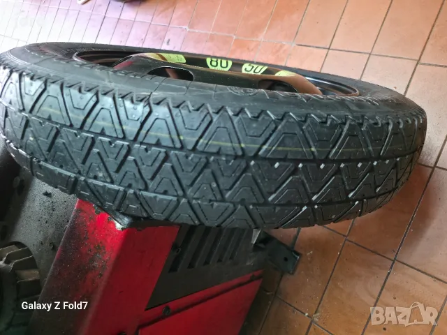Патерица Citroen C4 Cactus , снимка 2 - Гуми и джанти - 55607498