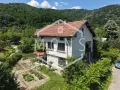 Двуетажна просторна къща в село Стоките, обл. Габрово., снимка 6