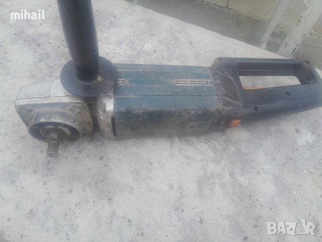 български ъглошлайф на части