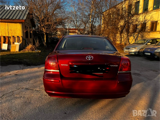 Продавам Тойота Авенсис