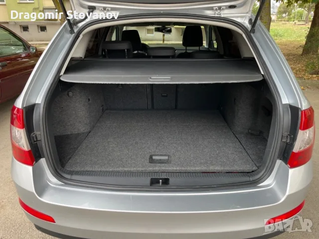 Шкода Октавия 1,6TDI, снимка 9 - Автомобили и джипове - 55345375