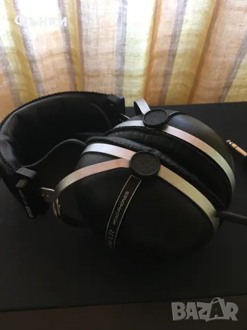 AKG Y50 СГЪВАЕМ МОДЕЛ С МИКРОФОН , снимка 5 - Слушалки и портативни колонки - 55382764