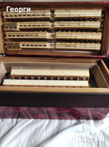 Продавам акордеон Велтмайстер Каприче 96 баса, снимка 13 - Акордеони - 54133698