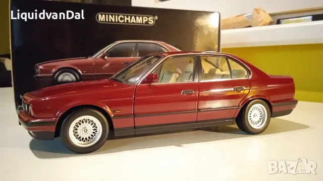 Модели в мащаб 1:18 BMW , снимка 7 - Колекции - 55378806