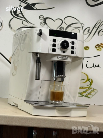 Кафемашина кафе автомат delonghi magnifica S с гаранция