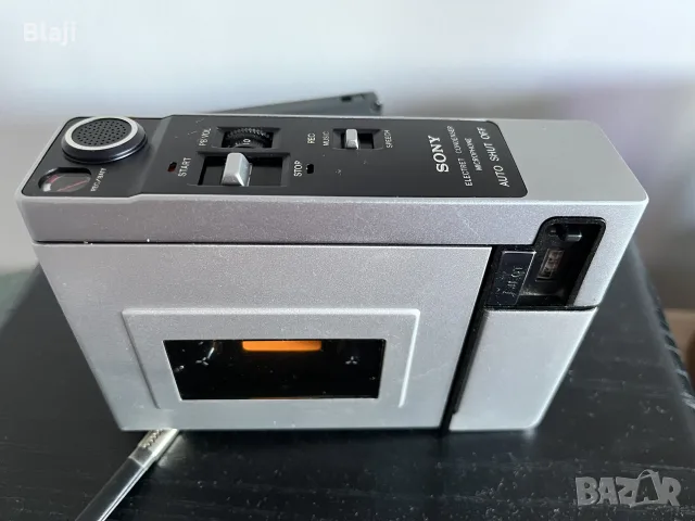 Старо касетофонче Sony 