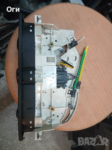 Панел климатик за Фолксваген Голф 4 1J0 820 045 F / 1J0820045F, снимка 2 - Части - 55067787