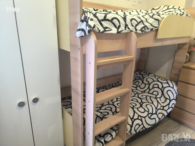 Двуетажно легло, снимка 2 - Мебели за детската стая - 53981107