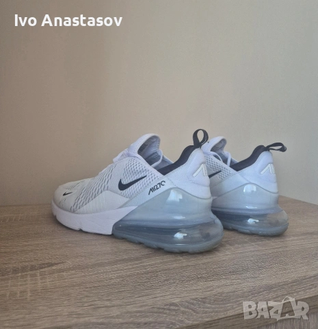 Nike 270 чисто нови, снимка 3 - Спортни обувки - 55017875