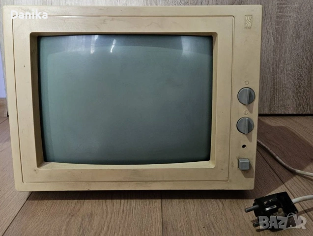 Монитор ВММ 3102 Аналитик Михайловград от ретро компютър Правец 8М 82 8C 8A.