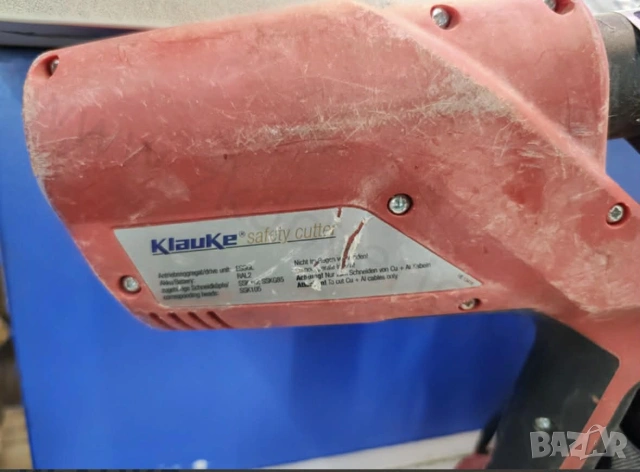Акумулаторна машина за рязане на кабели под напрежение Klauke, снимка 2 - Други инструменти - 54236751