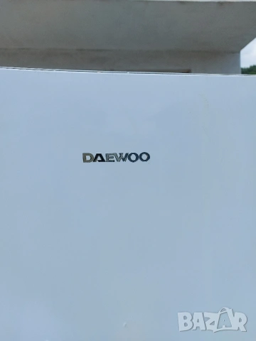 Хладилник с фризер Daewoo, снимка 6 - Хладилници - 55048038